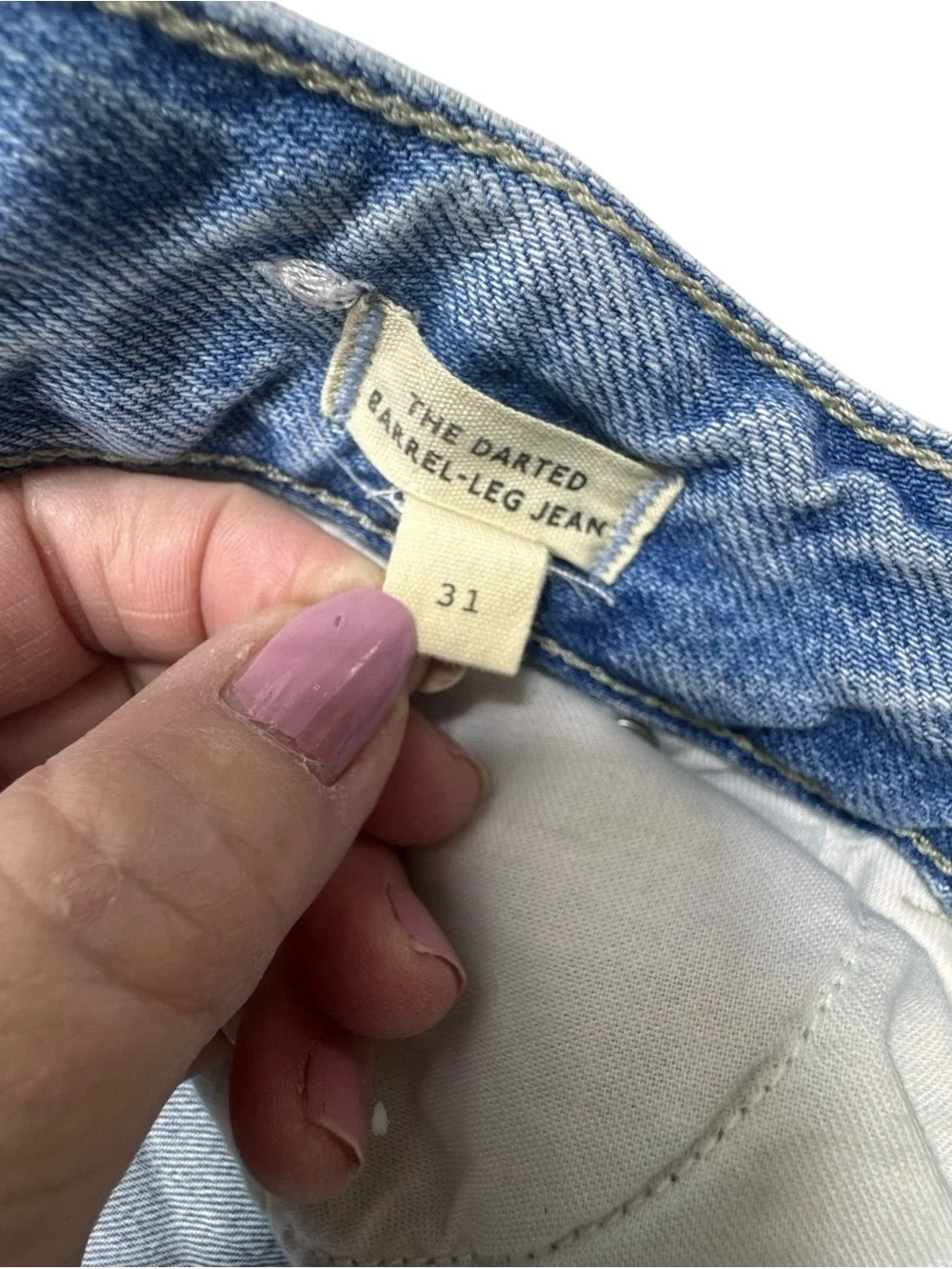 Madewell The Darted Barrel-Leg Jeans Size 31 Light Wash Cropped Raw Hem